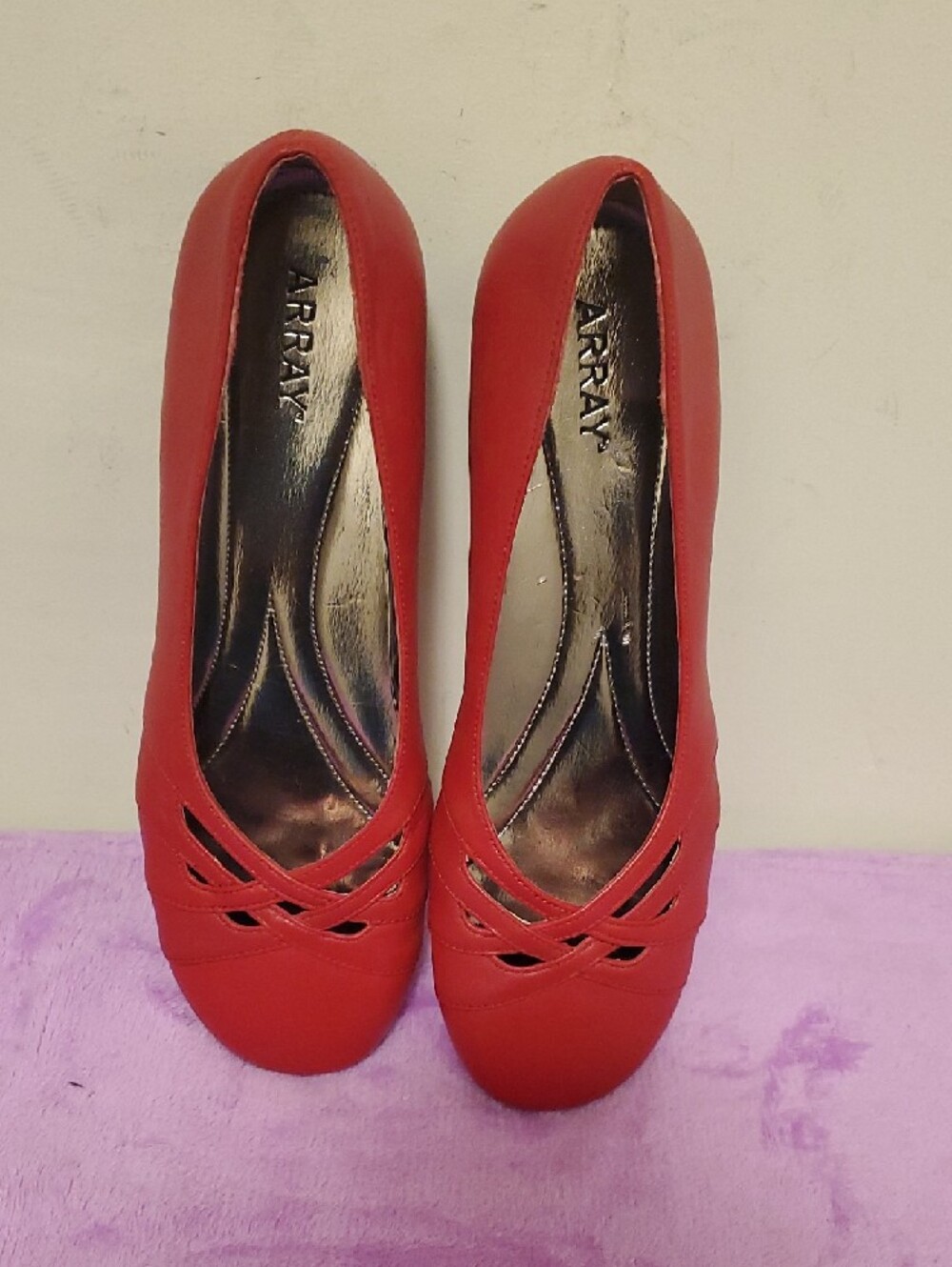 Array Red Women's Crisscross Ballet Flats - Picture 5 of 7